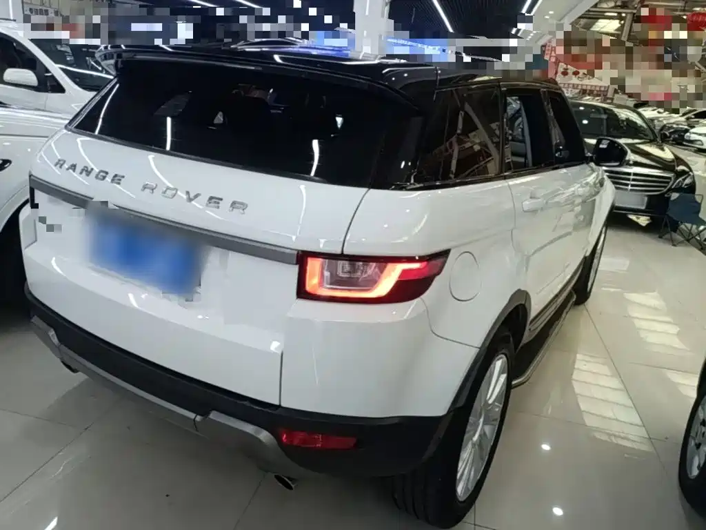 Land Rover Evoque — миниатюра 7