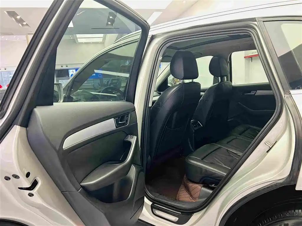Audi Q5 — миниатюра 24