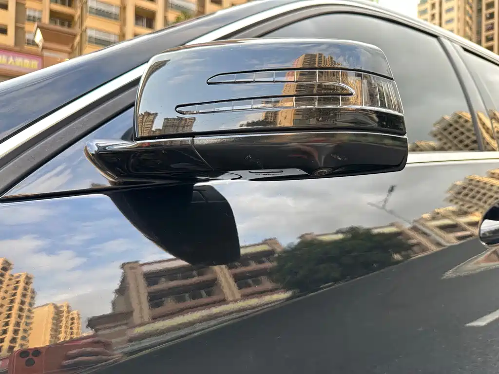 Mercedes-Benz E-Class — миниатюра 27