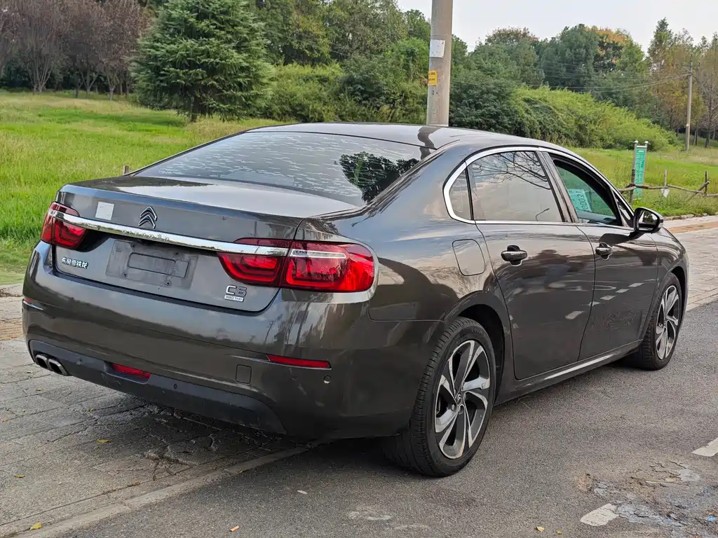 Citroen C6 — миниатюра 7