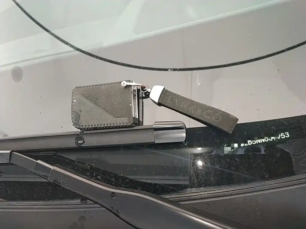 Lynk & Co 09 — миниатюра 9