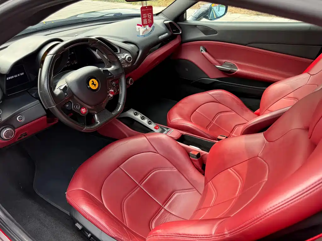 Ferrari 488 — миниатюра 3