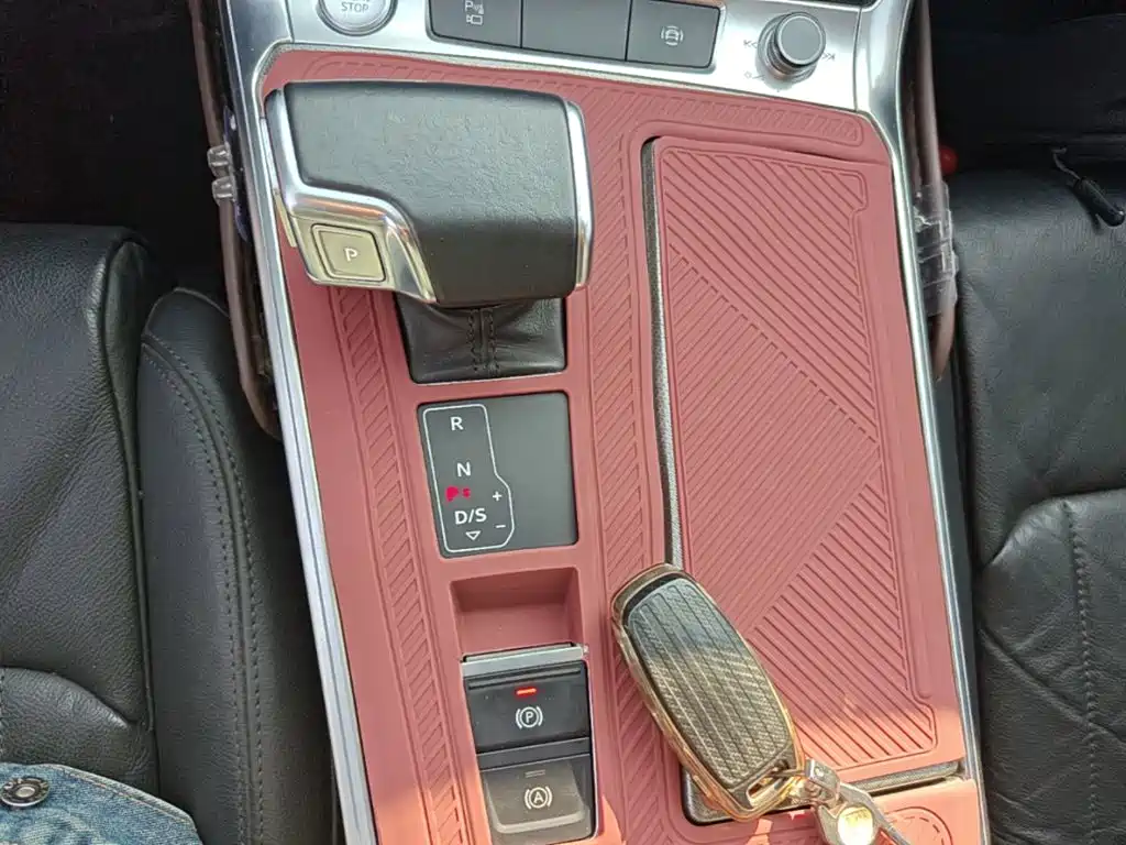 Audi A6L — миниатюра 14