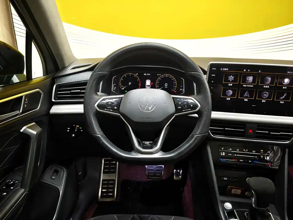 Volkswagen Tiguan L 330TSI Auto 2WD R-Line Premium Edition, фото 13