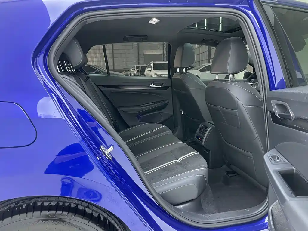 Volkswagen Golf — миниатюра 9
