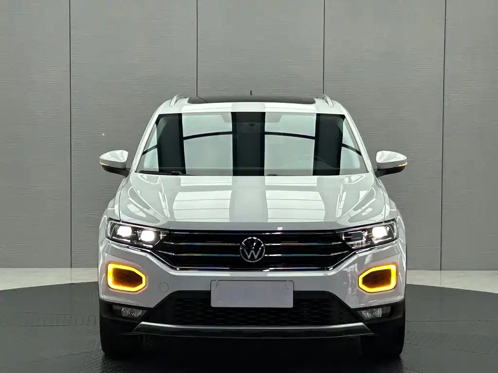 Volkswagen T-Roc — миниатюра 2