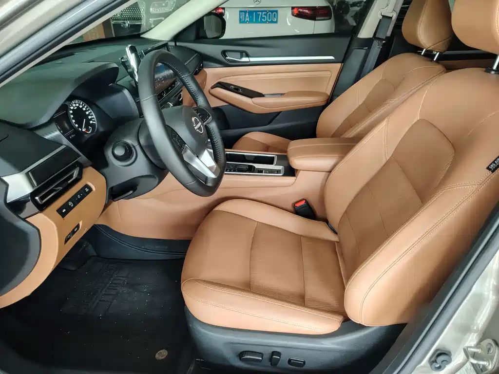 Nissan Teana — миниатюра 5