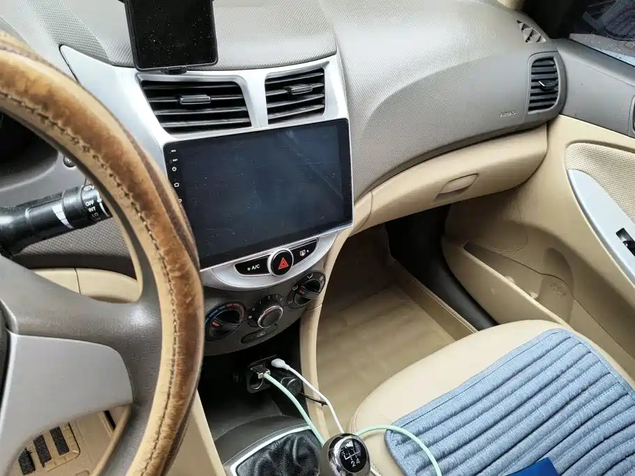 Hyundai Verna — миниатюра 13