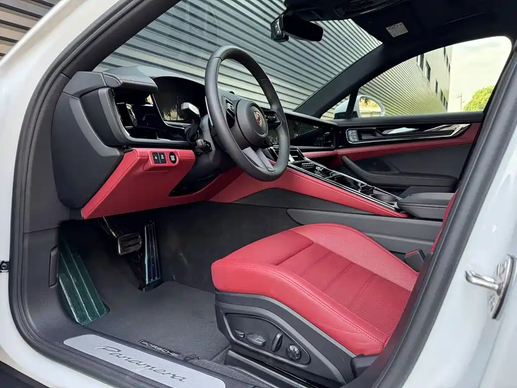 Porsche Panamera — миниатюра 6