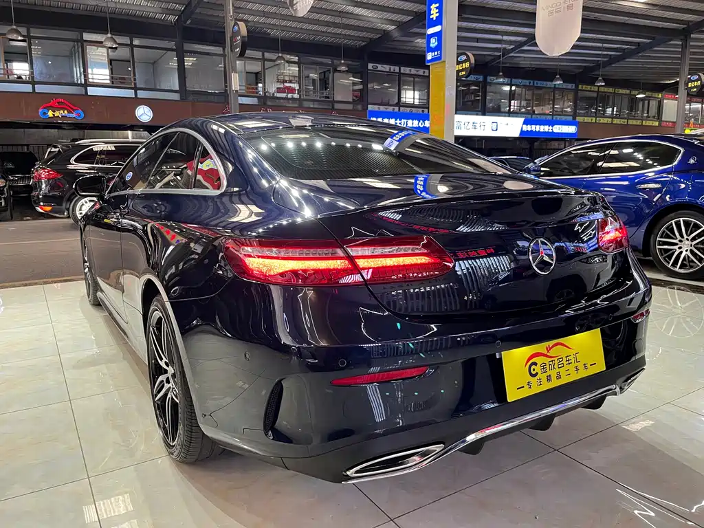 MERCEDES-BENZ E CLASS