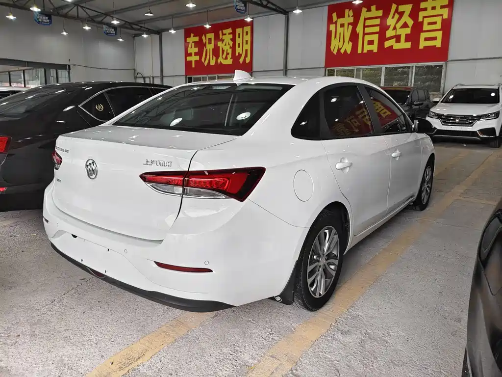 Buick Excelle — миниатюра 9