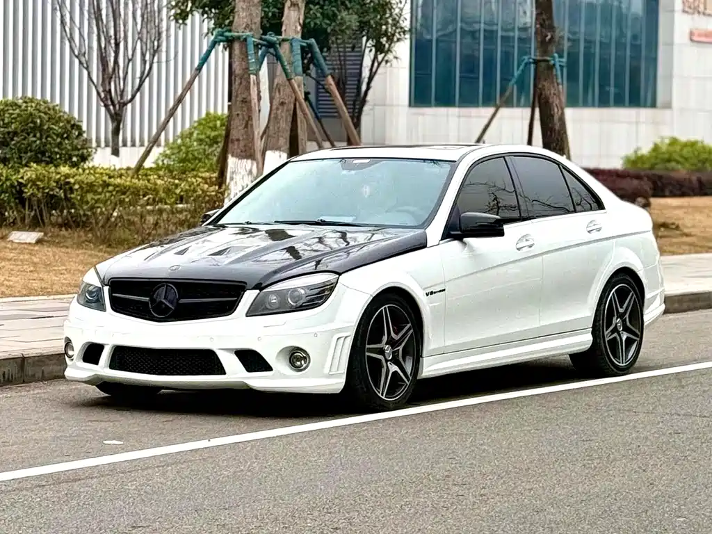 Mercedes-Benz C-Class AMG 2011
