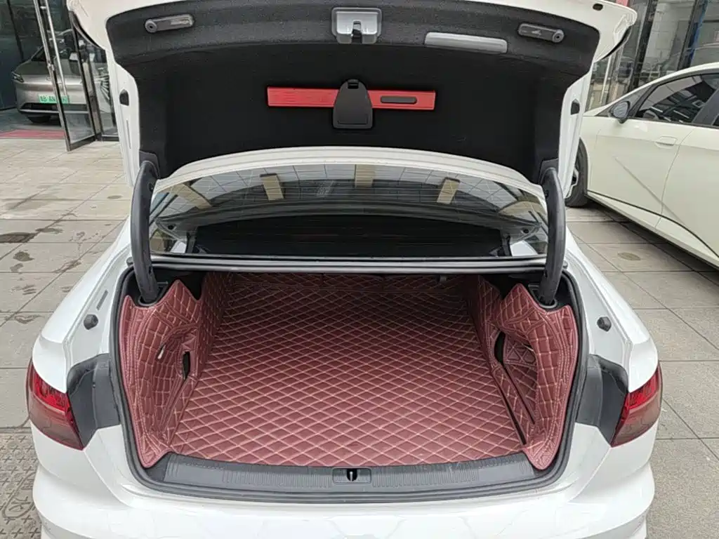 Audi A4L — миниатюра 19