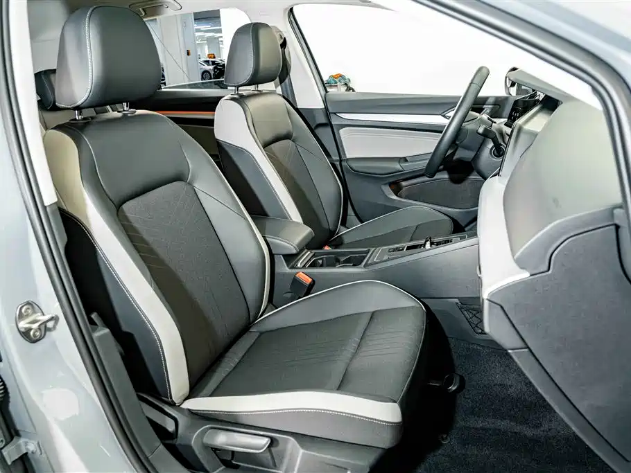 Volkswagen Golf — миниатюра 19