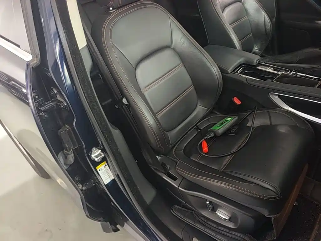 Jaguar F-PACE — миниатюра 25