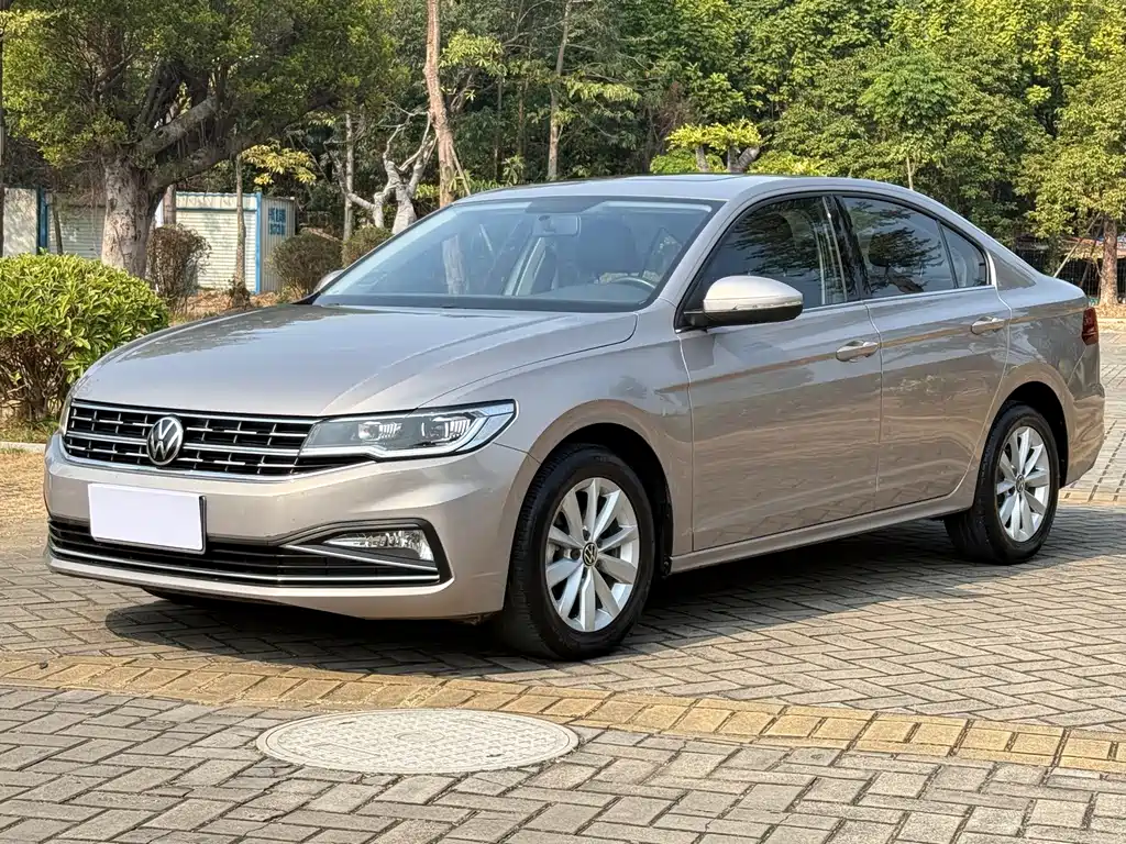 Volkswagen Bora 2021