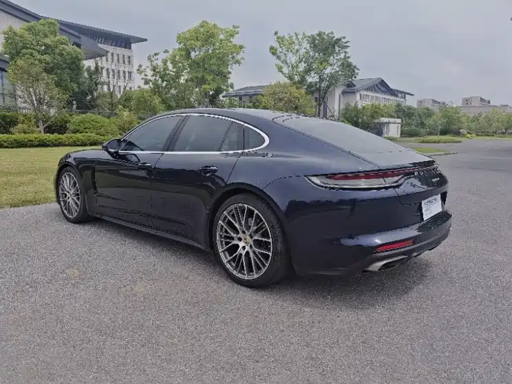Porsche Panamera — миниатюра 3
