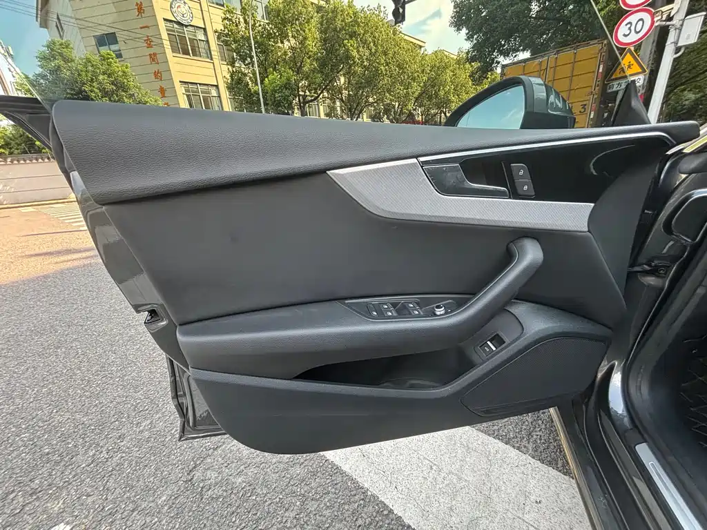Audi A5 (Import) — миниатюра 4