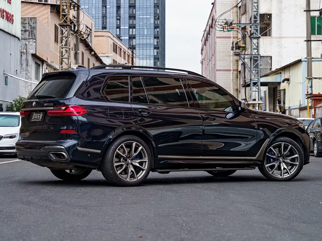 BMW X7 2022 xDrive M50i
