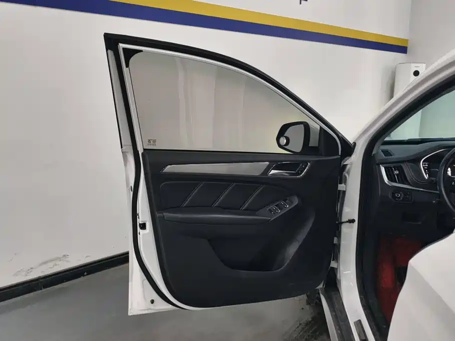 Roewe RX5 2018 30T AT Smart