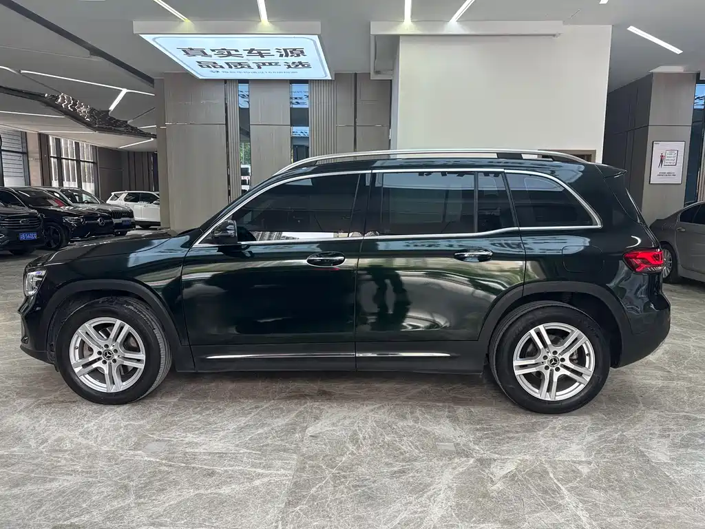 Mercedes-Benz GLB 2023 GLB 220