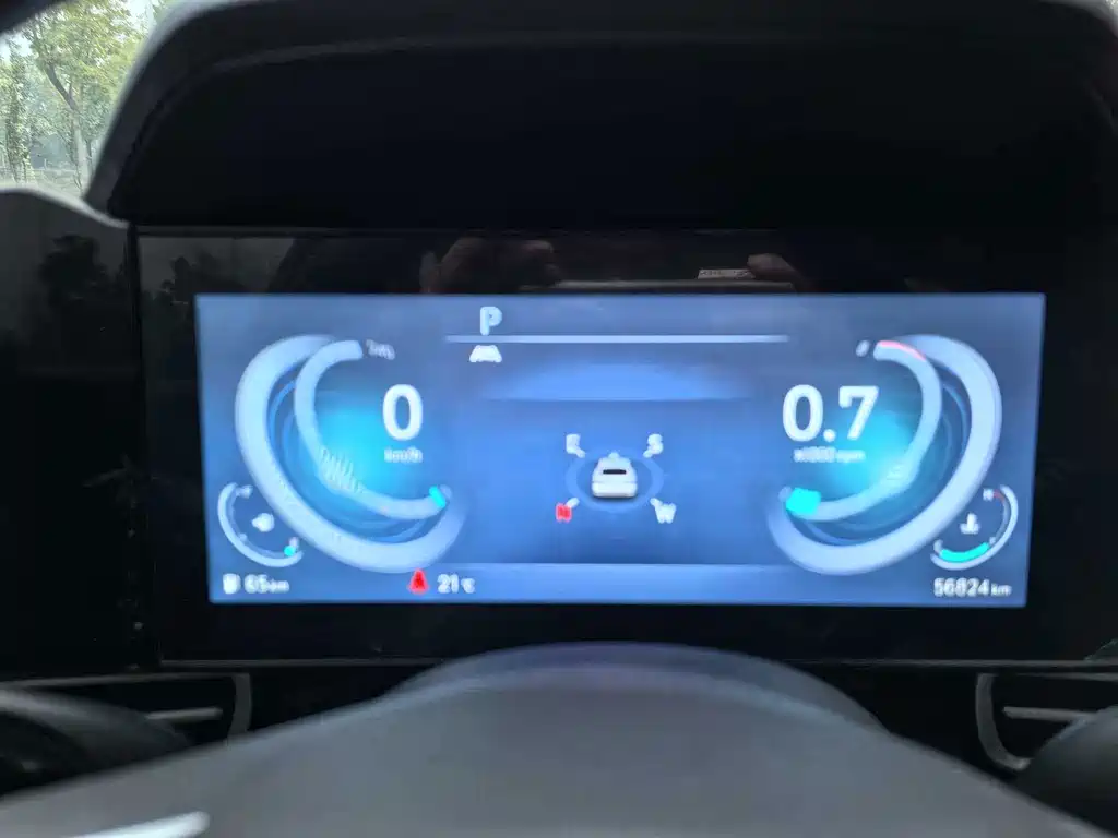 Hyundai Elantra — миниатюра 7