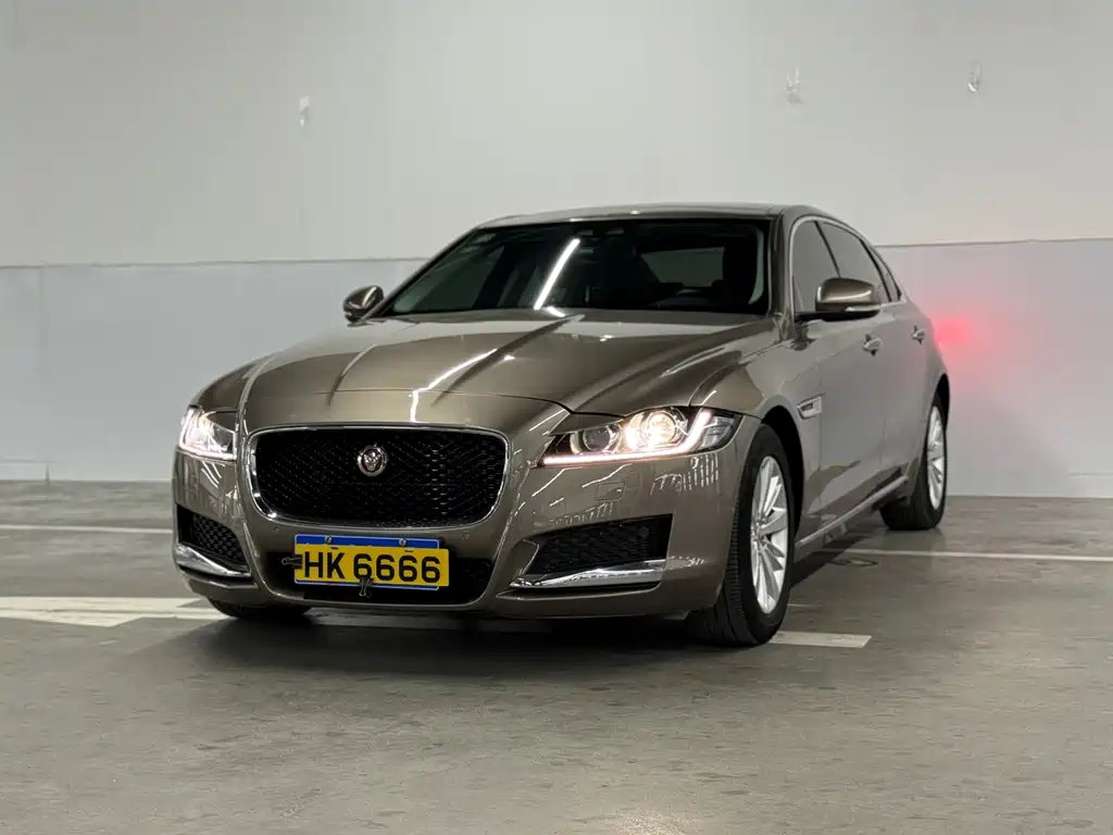 Jaguar XFL 2017