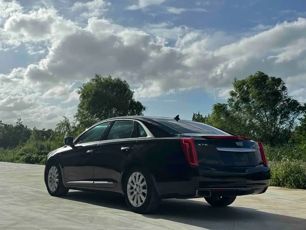Cadillac XTS — миниатюра 7