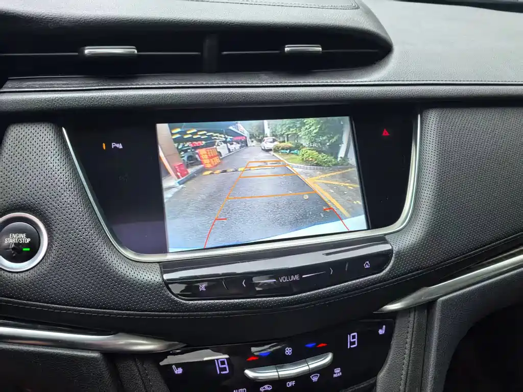 Cadillac XT5 — миниатюра 17