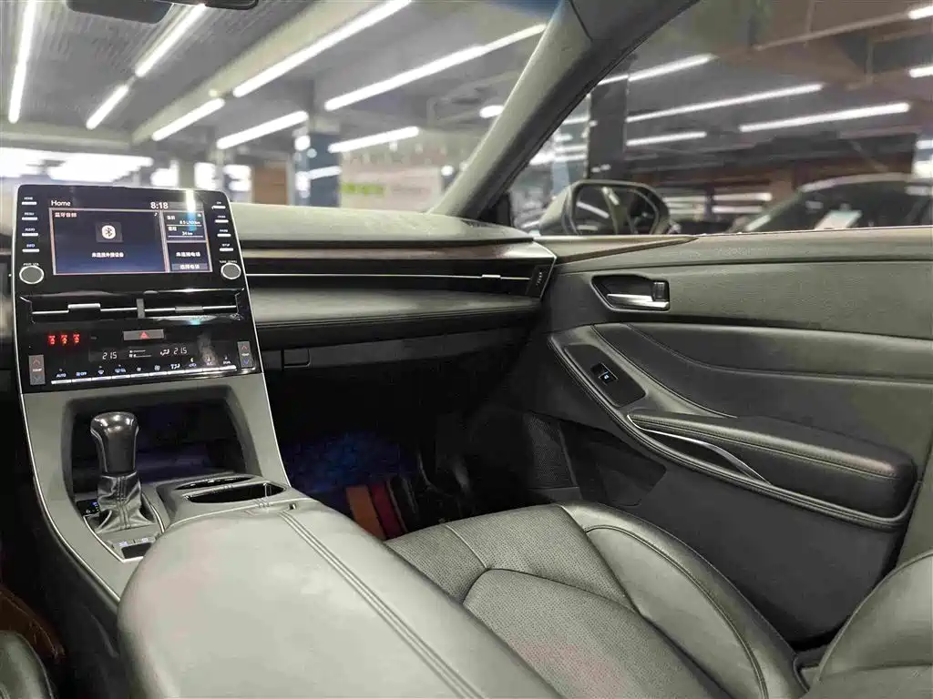 Toyota Avalon — миниатюра 8