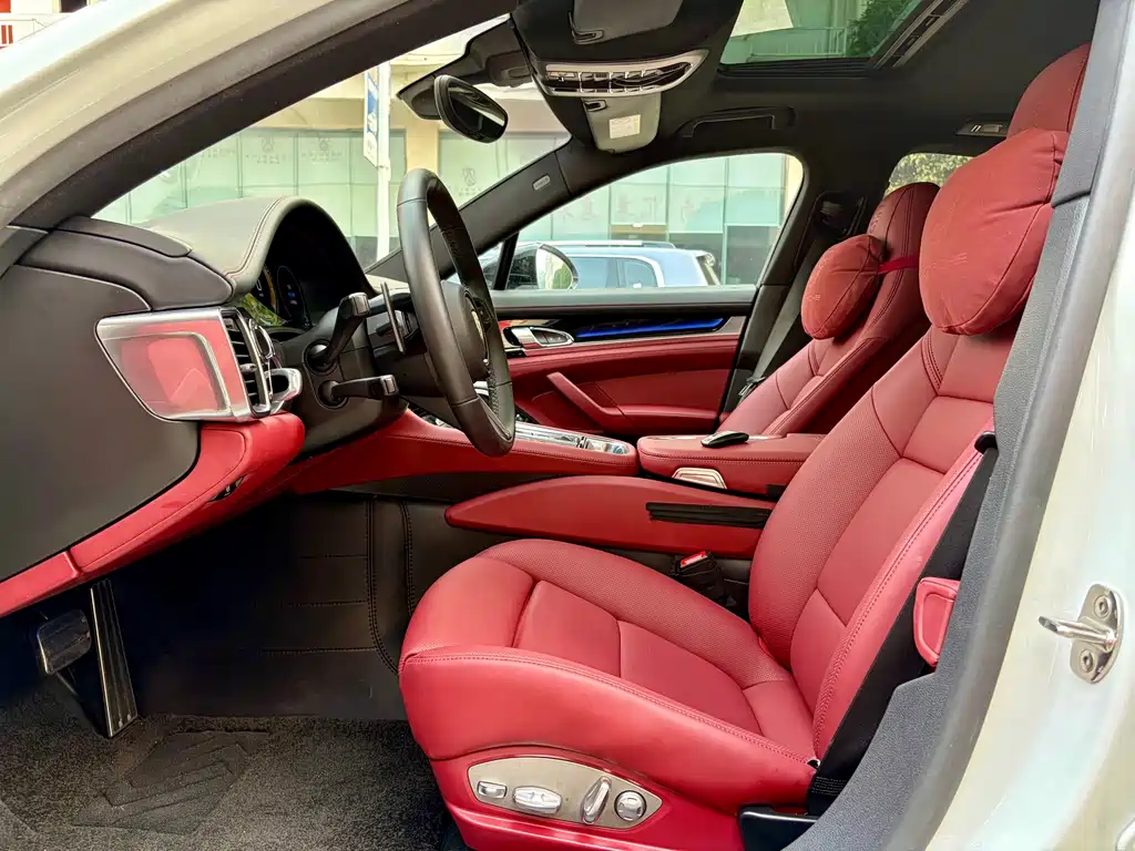 Porsche Panamera — миниатюра 4