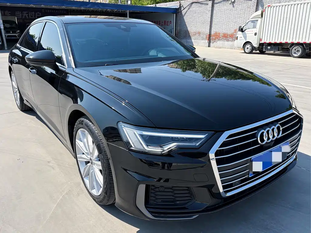 Audi A6L 2022