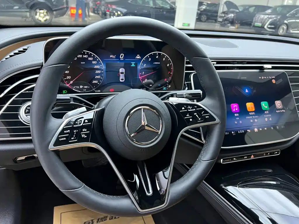 Mercedes-Benz E-Class — миниатюра 19