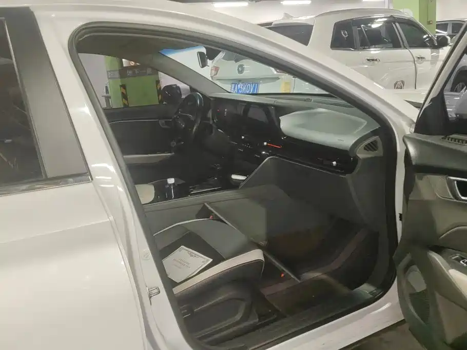 Baojun RC-6 — миниатюра 8