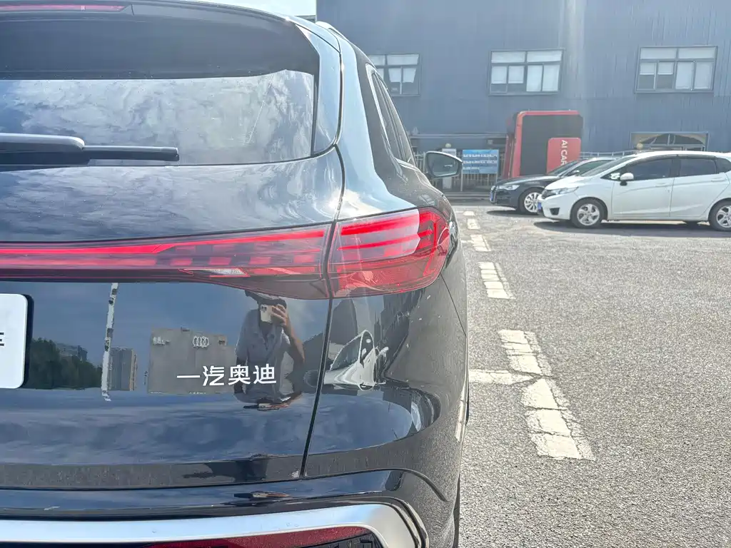 Audi Q5L — миниатюра 12
