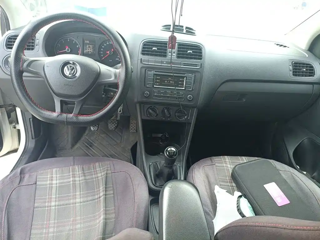 Volkswagen Polo — миниатюра 5