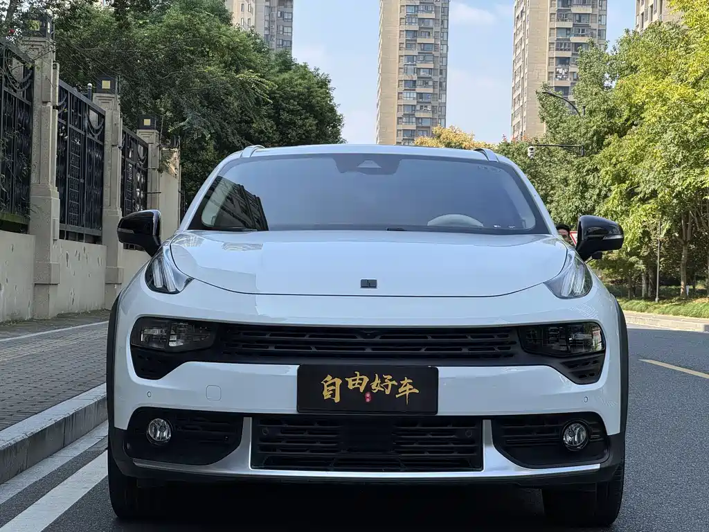 Lynk & Co 02 — миниатюра 2