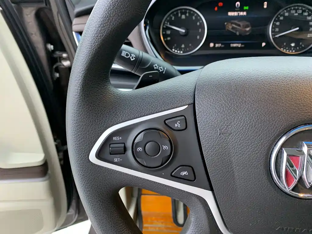 Buick GL8 — миниатюра 20