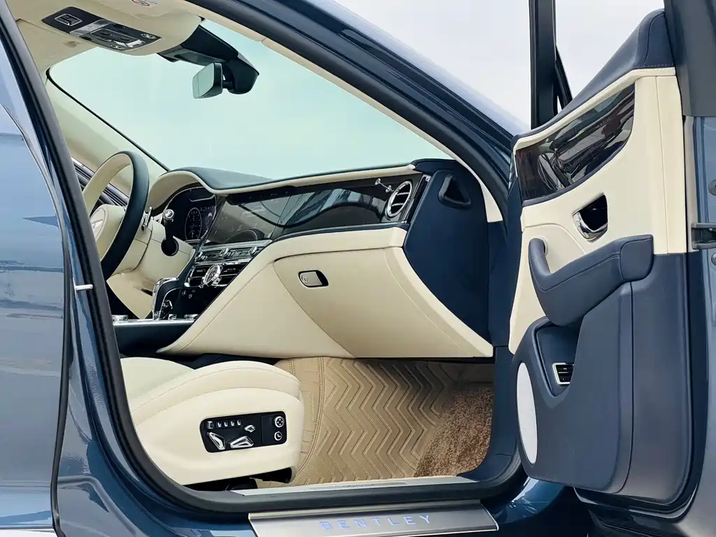 BENTLEY FLYING SPUR PLUG IN HYBRID