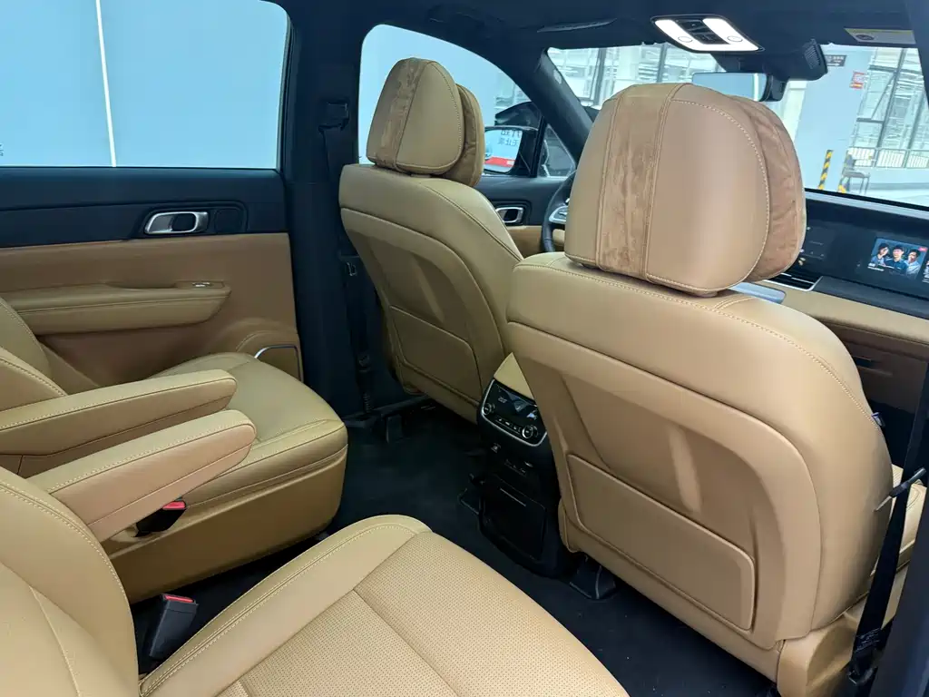 Li Auto Li ONE — миниатюра 10