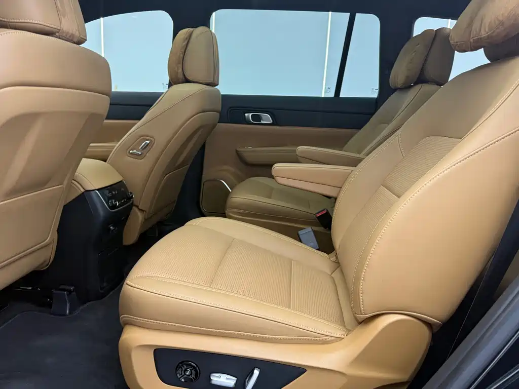Li Auto Li ONE — миниатюра 12