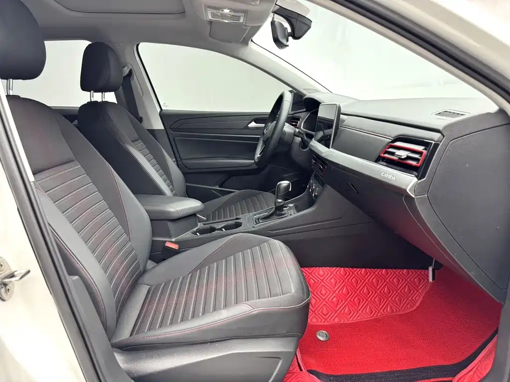 Volkswagen Lavida — миниатюра 8