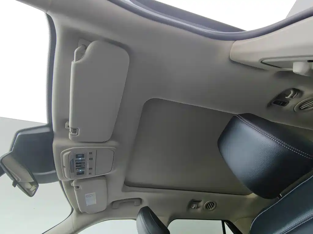 Ford Explorer — миниатюра 14