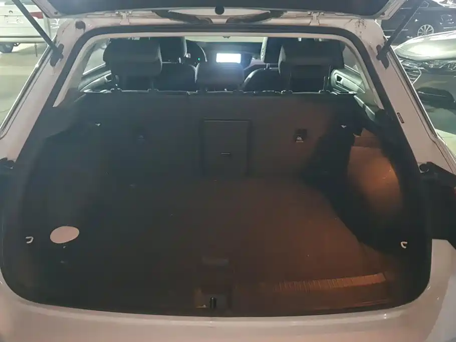 Volkswagen T-Roc — миниатюра 4
