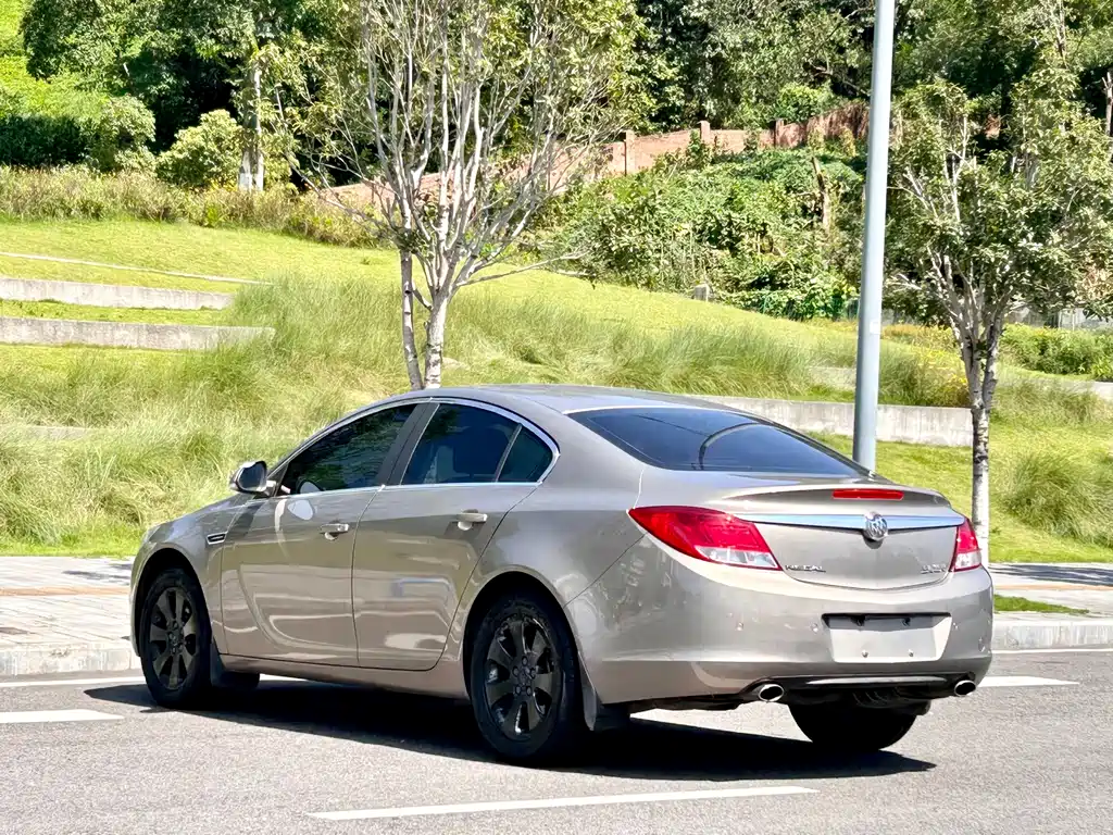 Buick Regal — миниатюра 13