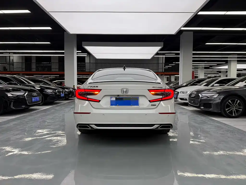 Honda Accord — миниатюра 26