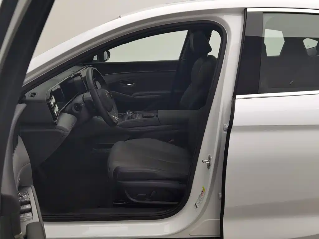 BYD Qin L — миниатюра 10
