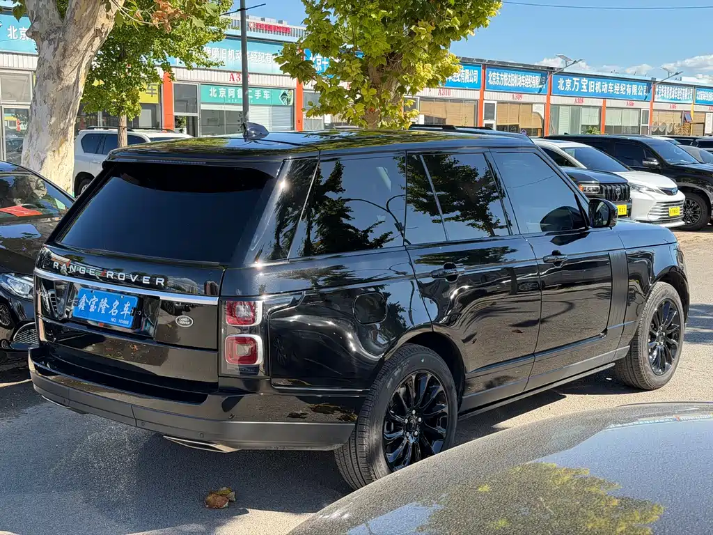 Land Rover Range Rover — миниатюра 4