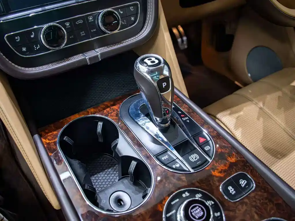 Bentley Bentayga 2016 6.0T Standard