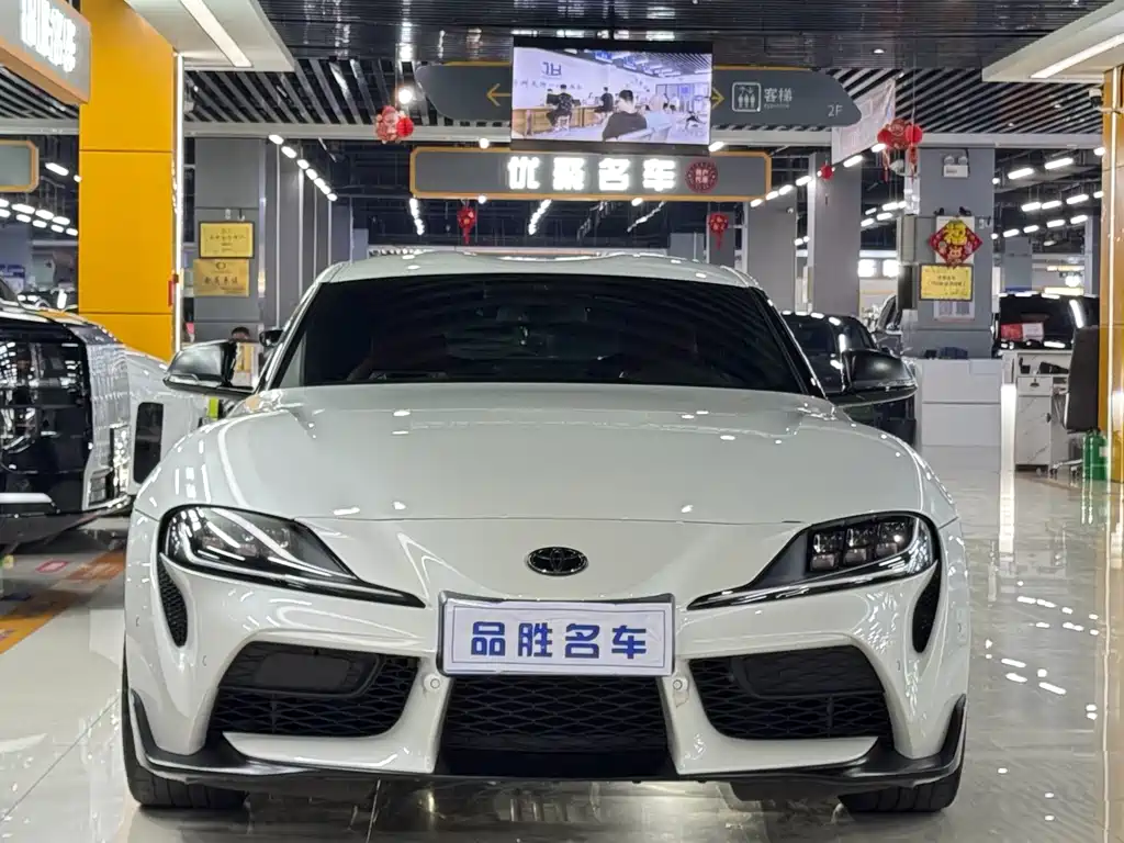 Toyota Supra — миниатюра 2